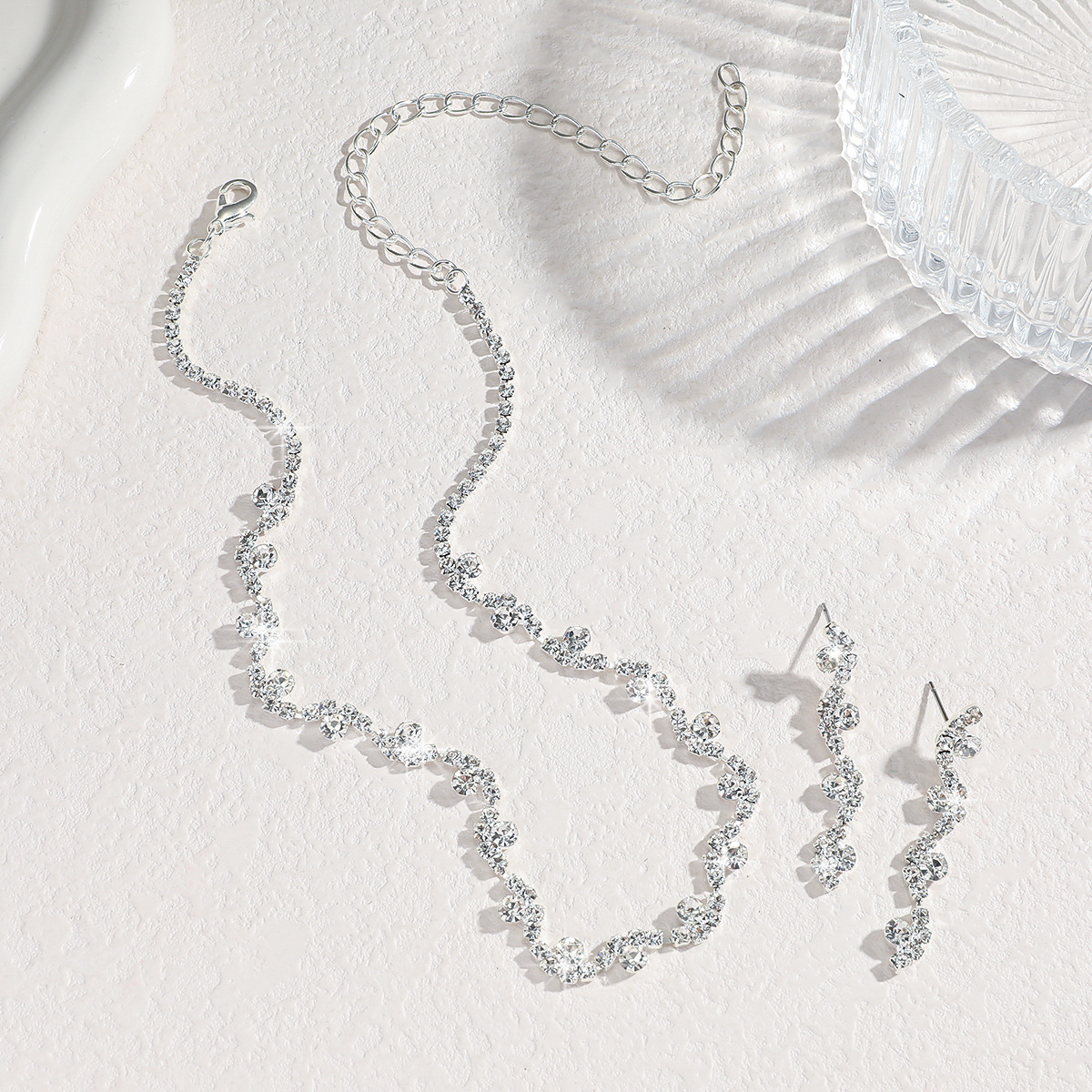 Fashion Elegant Rhinestone Ear Stud Necklace Women's Suit - Image 3