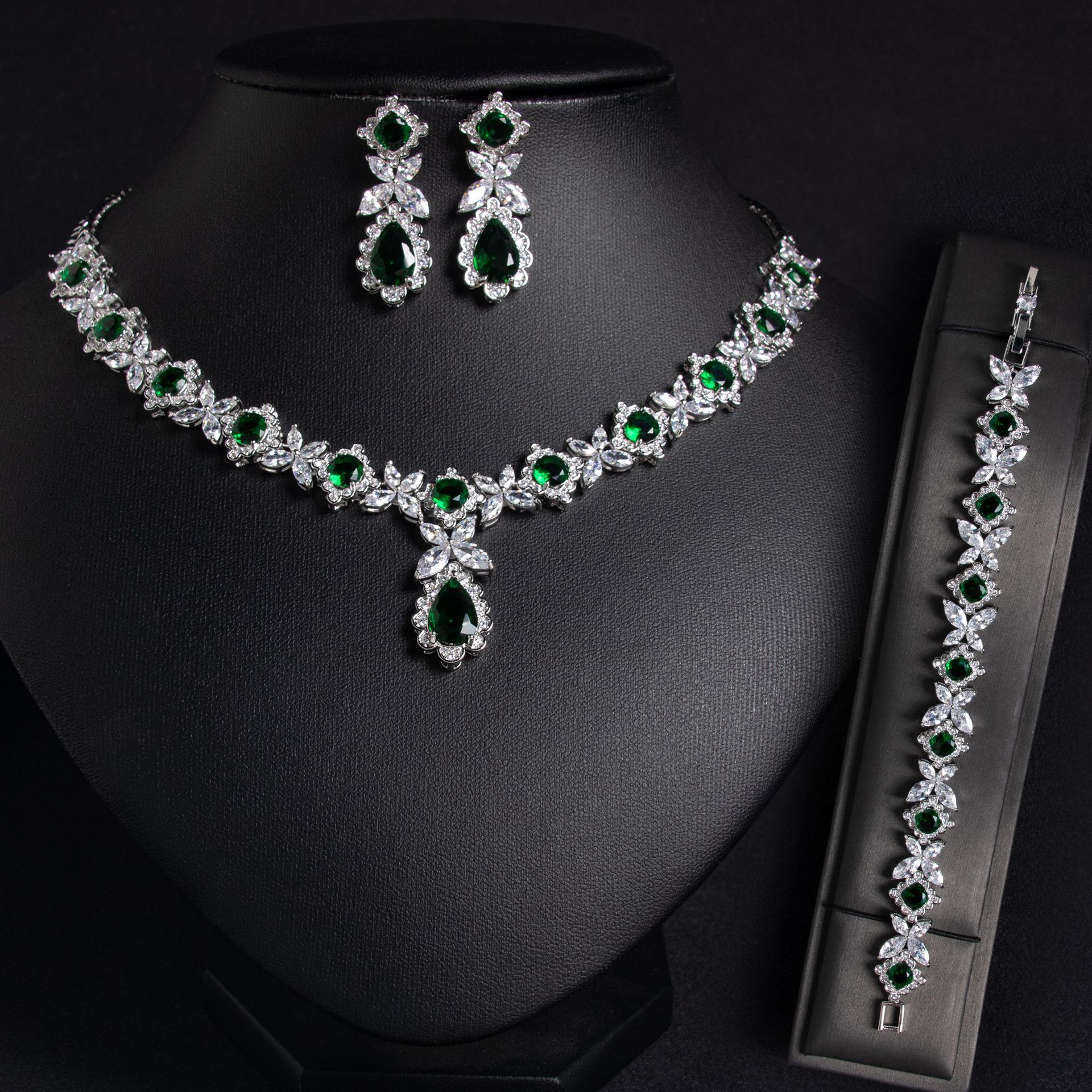 European And American Zircon Necklace Earring Bracelet Wedding Dress Bridal Three-piece Set - Image 3