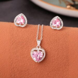 Crystal Zircon Heart-shaped Pendant Earring Set