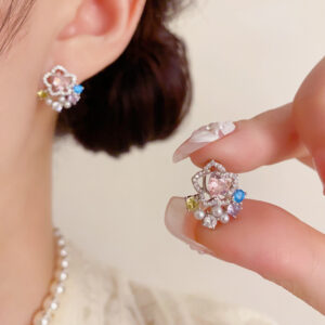 Full Diamond Silver Petal Stud Earrings
