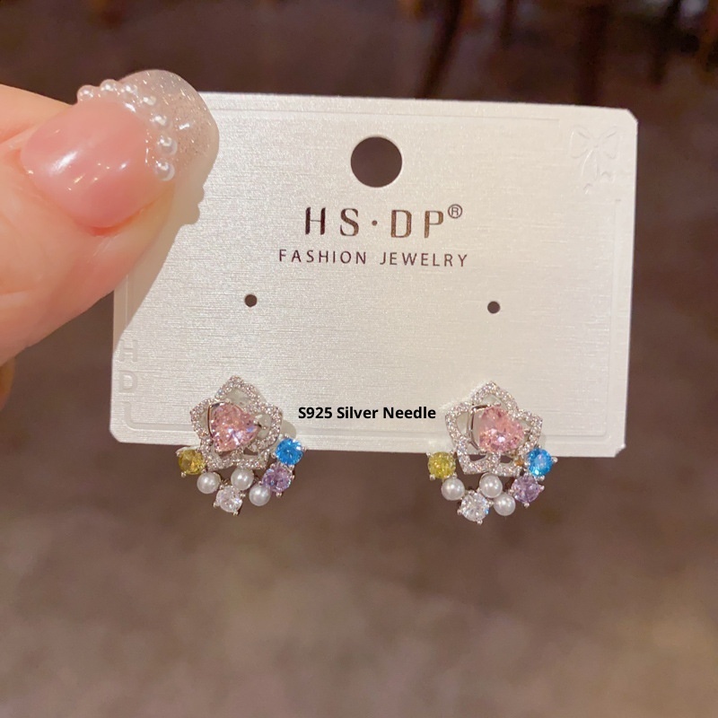 Full Diamond Silver Petal Stud Earrings - Image 2