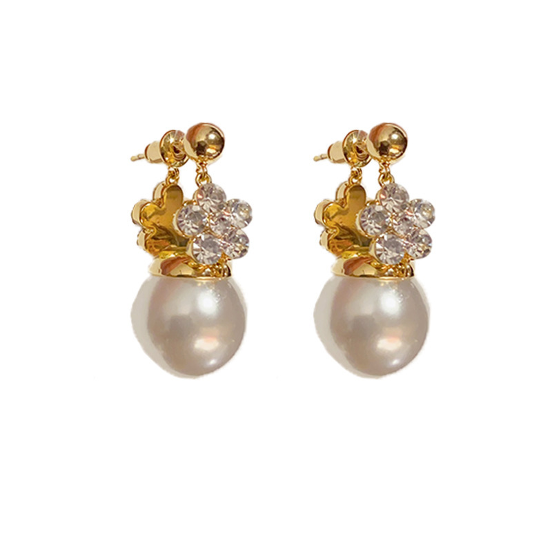 Female Korean Style Design Versatile Double-sided Flower Pearl Earrings - Image 5
