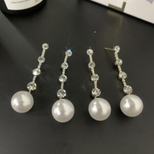 Long Style High-end And Atmospheric Earrings With Temperament