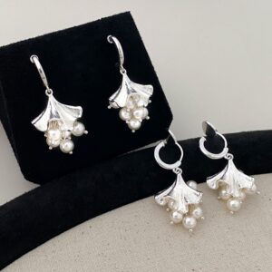 Pearl String Pendant Small Flower Clip-on Earrings