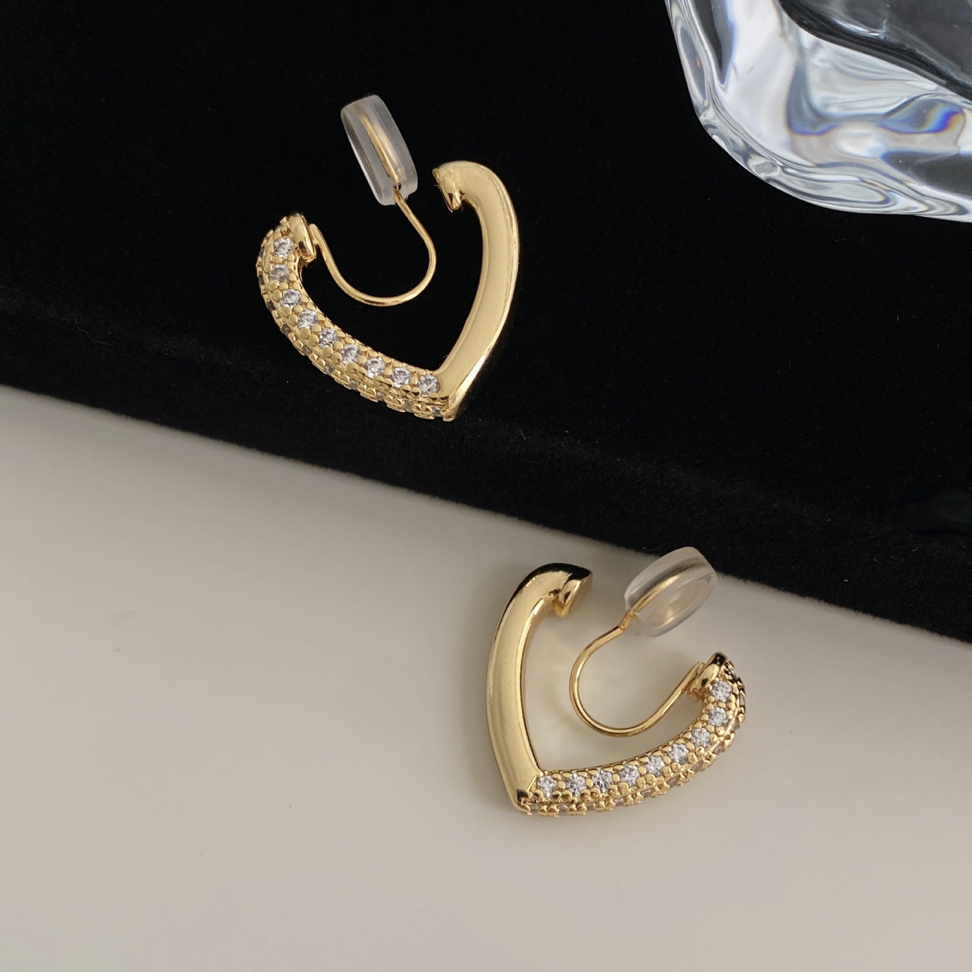 Asymmetric Micro-set Zirconia No Ear Piercing Light Luxury Versatile Earrings - Image 5