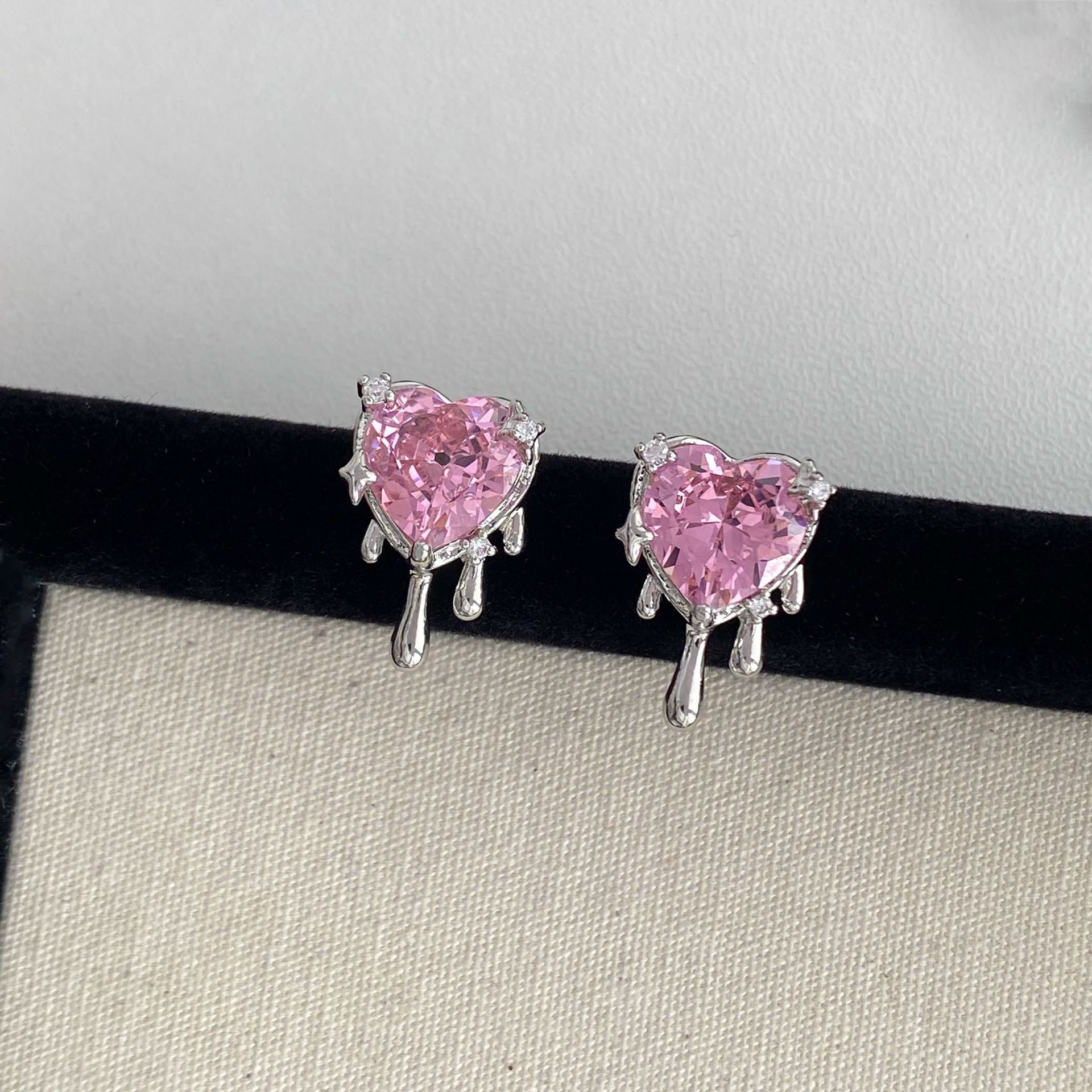 Light Luxury Versatile Fashion Trendy Earrings For Women - Image 3