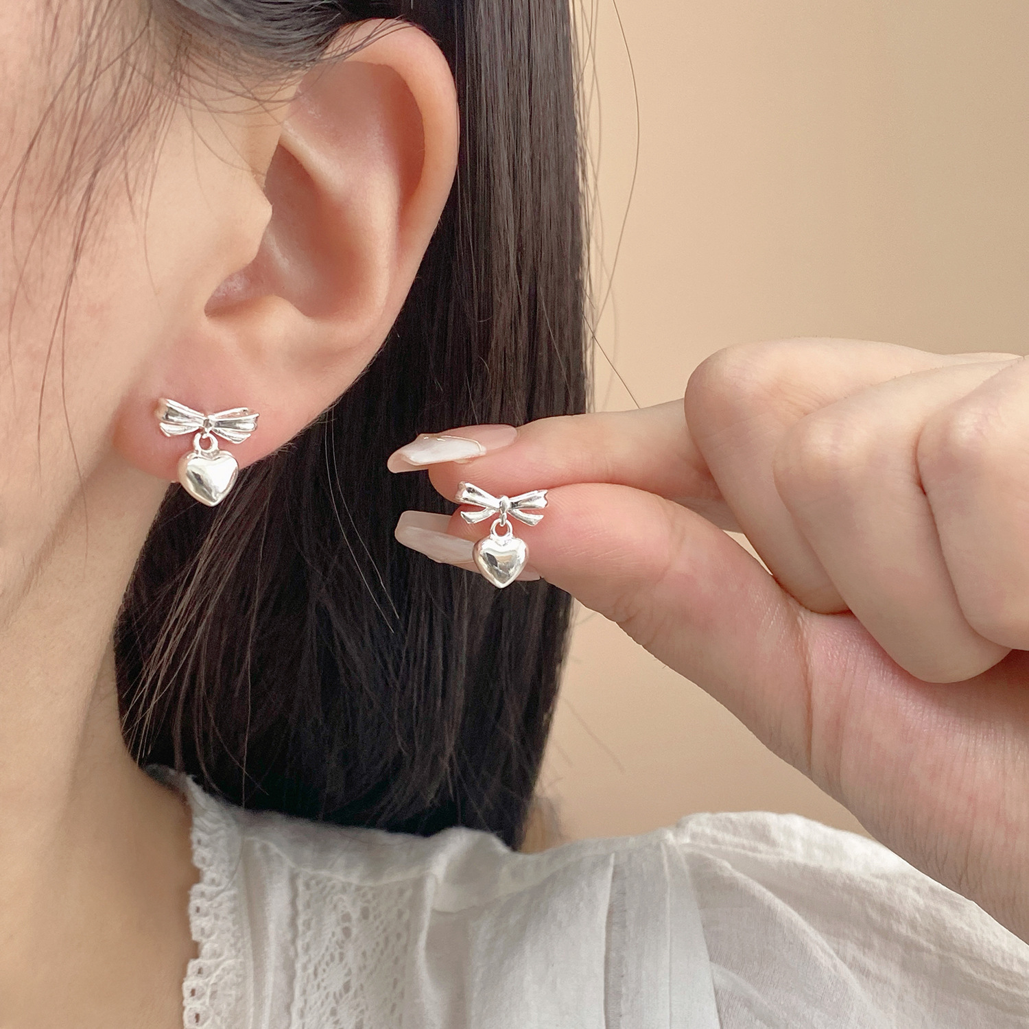 Thick Silver-plated Copper Earrings With A Light Luxury And Versatile Style - Image 2