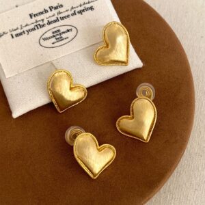 Design High-end Stylish And Elegant Earrings