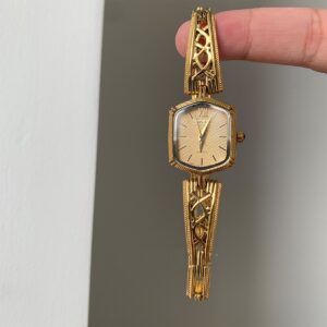 Special-interest Design High-grade Palace Exquisite Women's Quartz Watch