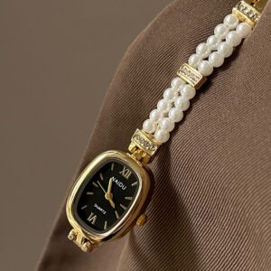 Women's Oval Disk Simple Fashion Pearl Watch