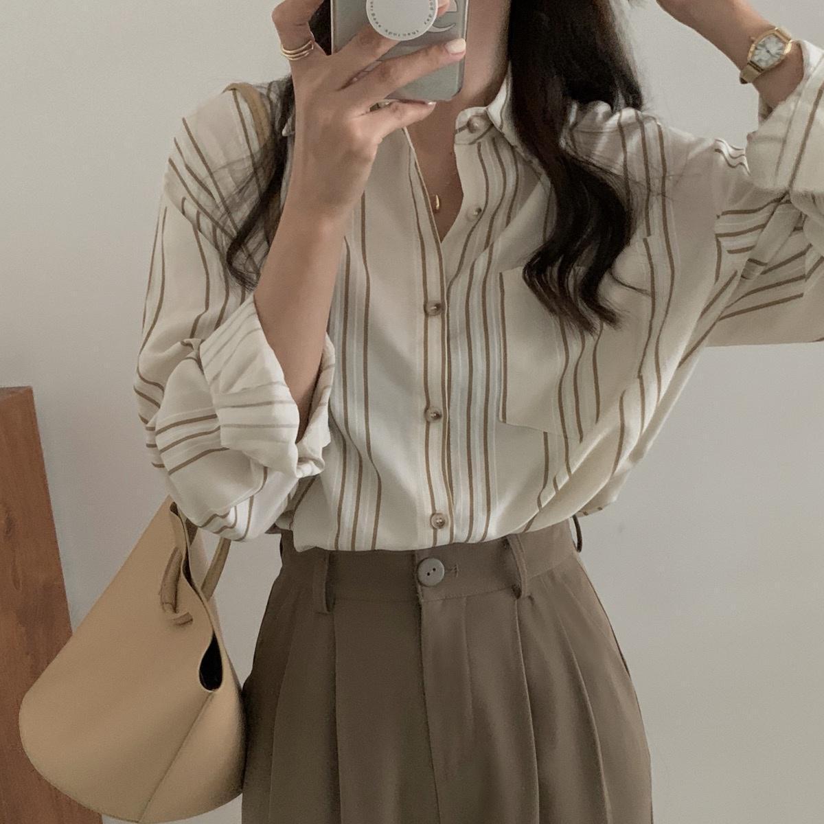 Women's Korean-style Gradient Striped Shirt - Image 2
