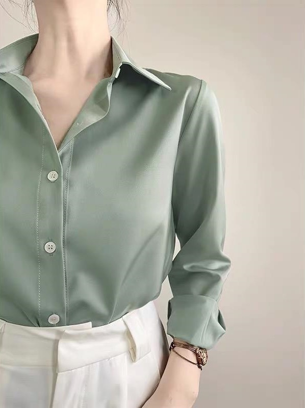 Women's High-grade Green Satin Shirt - Image 10