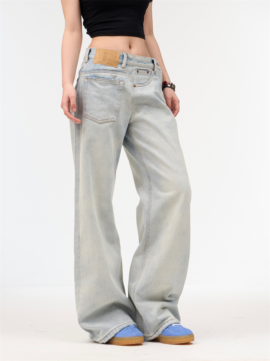 Women's Loose Retro Washed Light Colored Jeans - Image 5