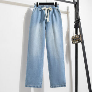 Loose Narrow Opening Tapered Mid-rise Jeans