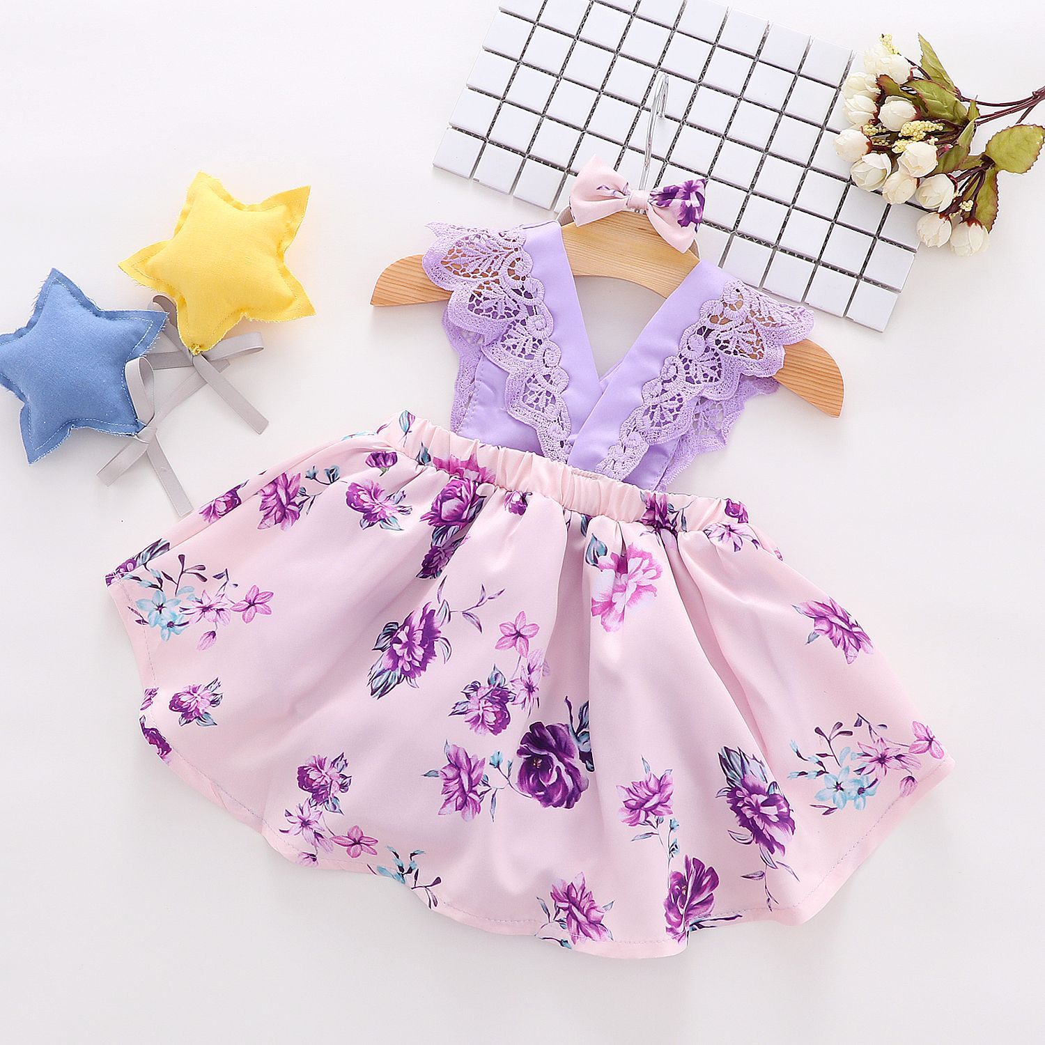 The factory sells directly the Korean version of the summer dress for girls and children in . The baby summer princess dress is a cross-border hair substitute. - Image 5