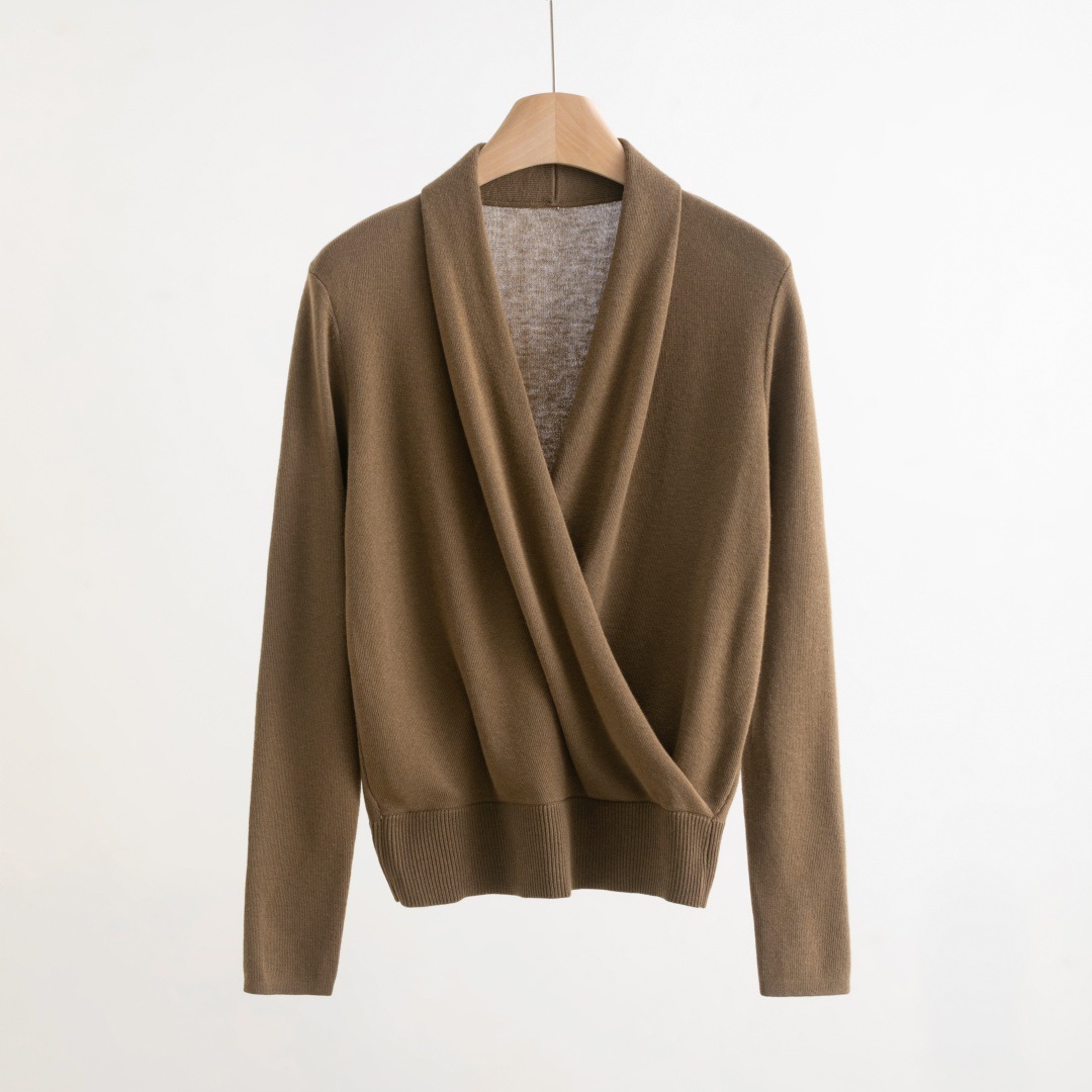 Women's Design Sense Simple Temperament Top Fashion - Image 3