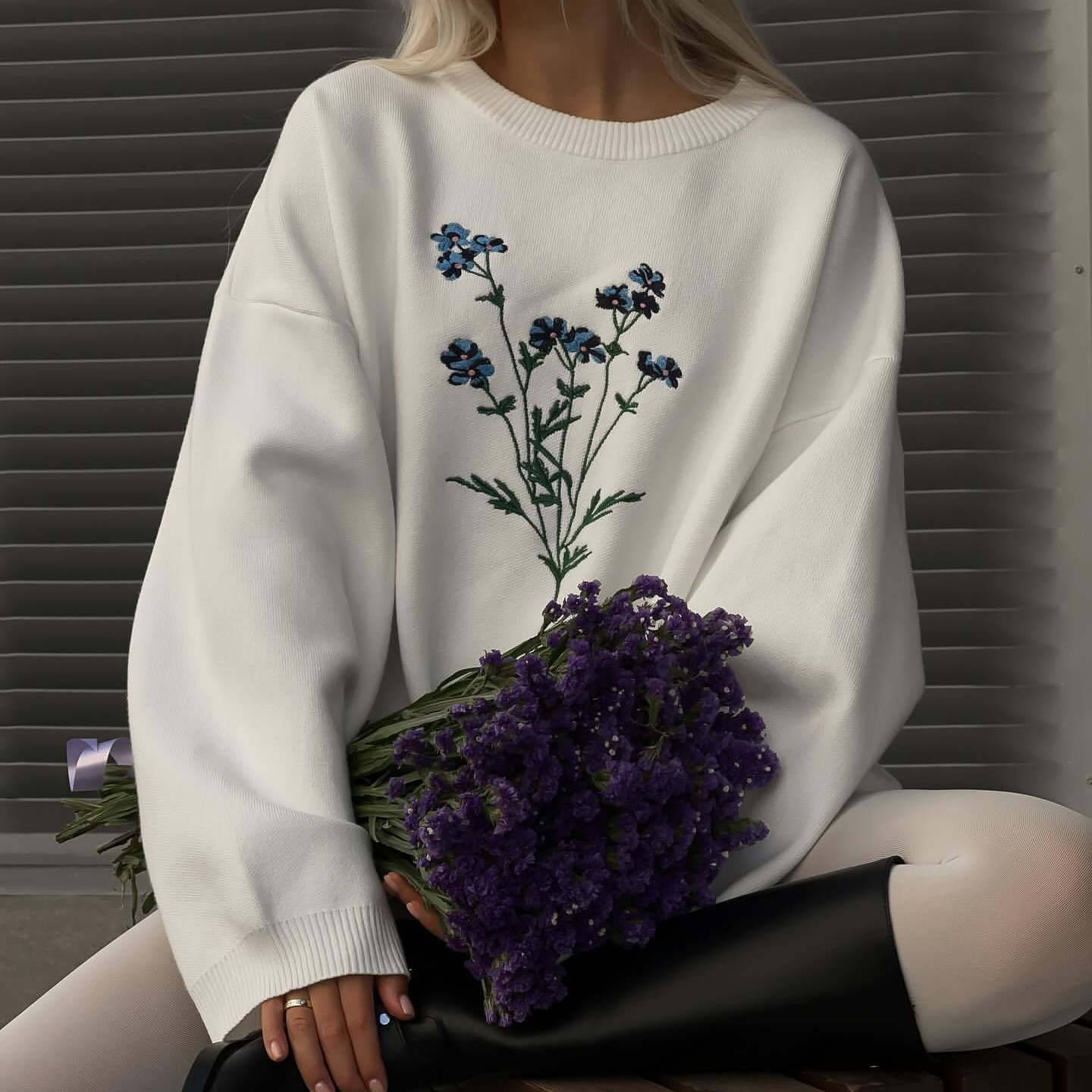 Autumn Flower Embroidered Crew Neck Sweater - Image 2