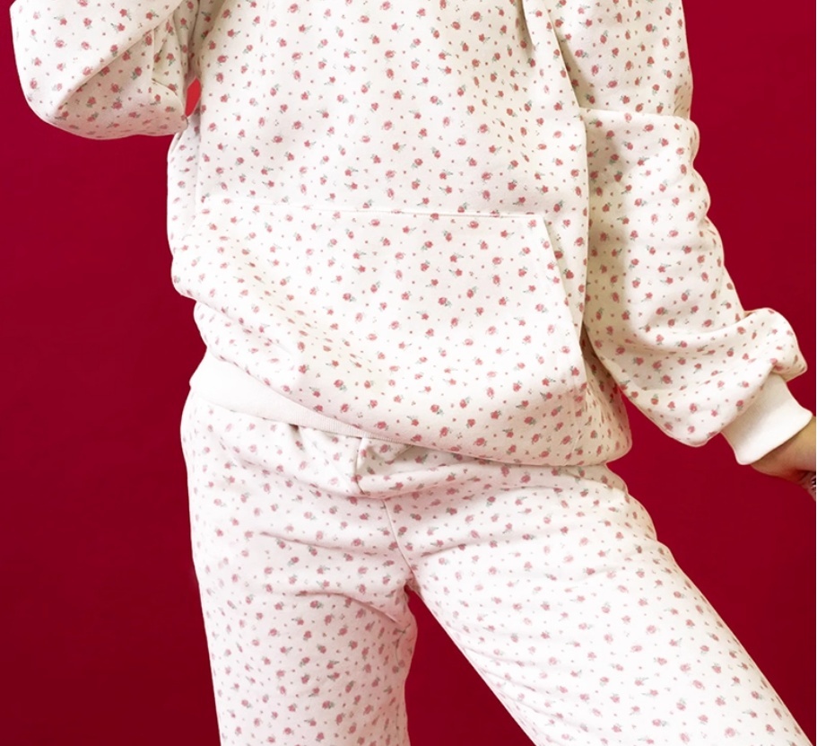 Hooded Sweatshirt Jogger Pants Floral Print Warm And Stylish Set - Image 3