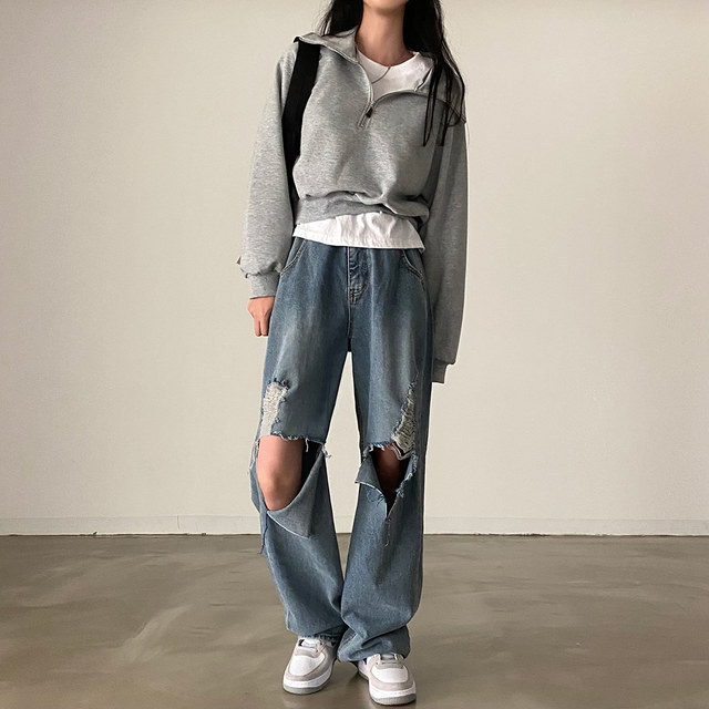 Women's Long-sleeved Solid Color Short Sweater - Image 3