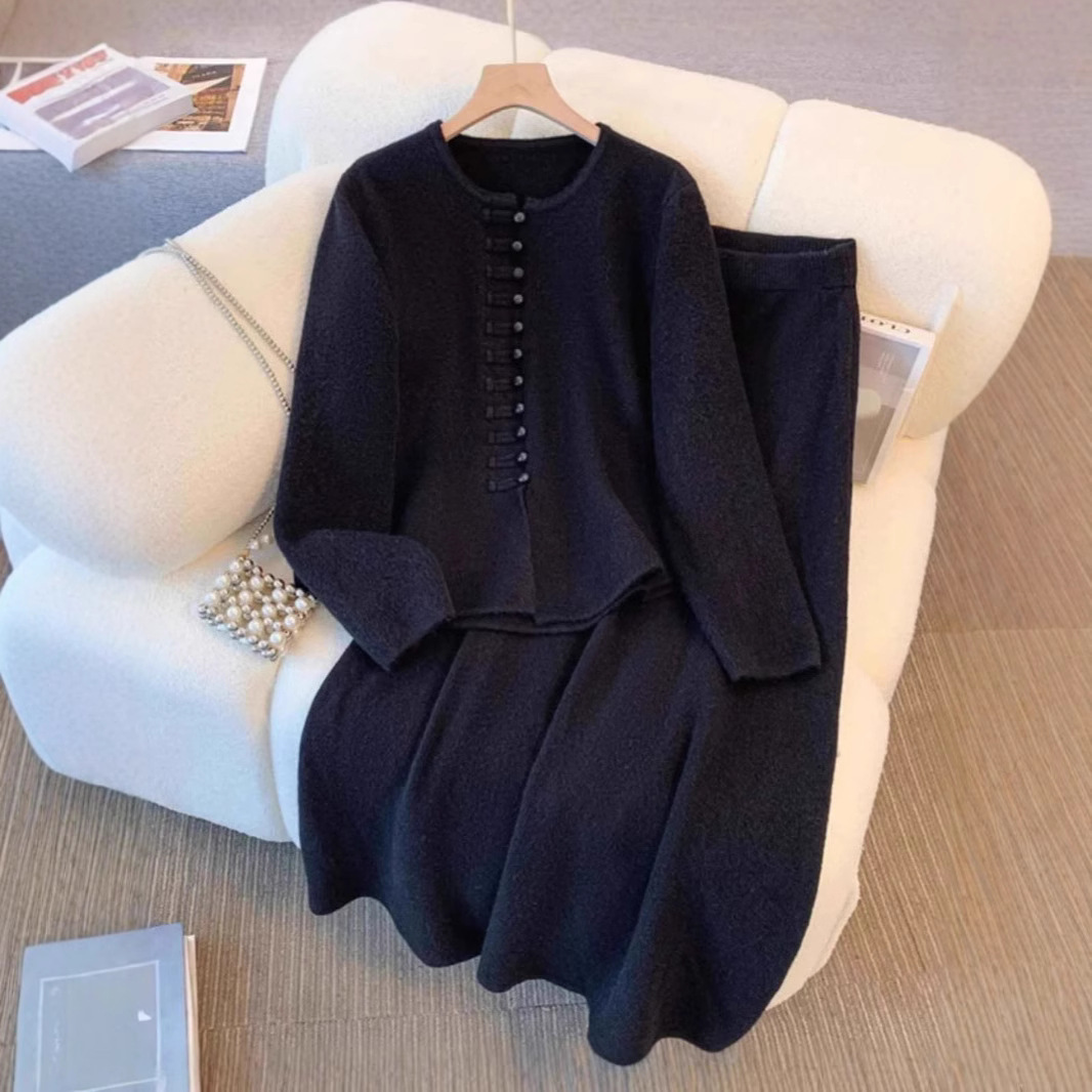 Women's Fashion Chinese Style Solid Color High Sense Sweater Mid-length Dress Set - Image 6