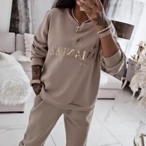 Women's Two-piece English Printing Fashion Two-piece Suit