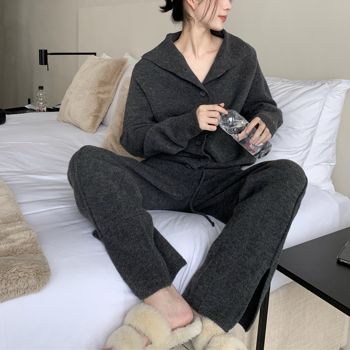 Fashion Casual Knitting Suit Women's Autumn And Winter New - Image 3