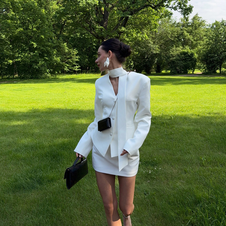 Turtleneck V-neck Long-sleeve Waist-cinching Suit Jacket And Sheath Skirt Two-piece Set - Image 3