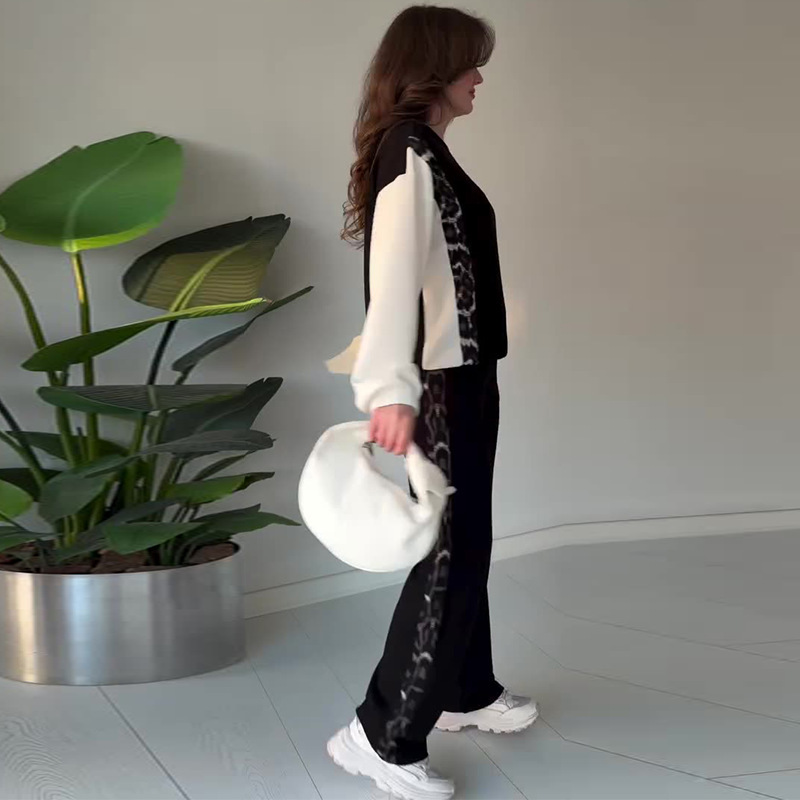 Women's Round-neck Contrast-color Long-sleeve Printed Casual Two-piece Set - Image 2