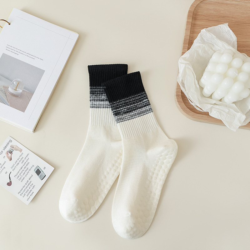 Gradient Yoga Socks Children's Professional Non-slip Autumn And Winter - Image 6