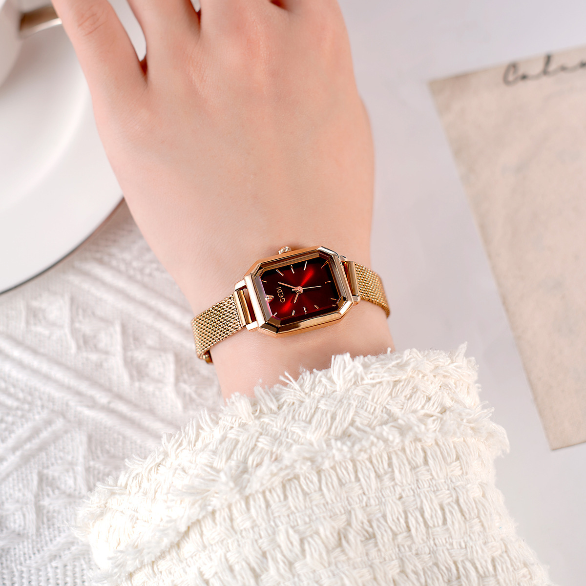 Simple All-match Casual Watch Women's Square Retro - Image 4