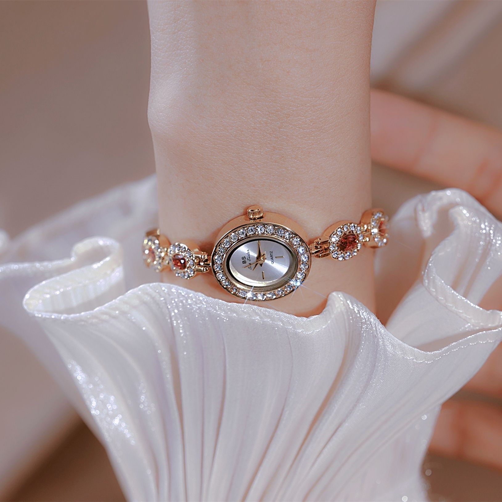 Mid-ancient Fashion Oval Colored Gems Rainbow Light Luxury Watch - Image 4