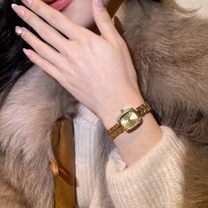 Autumn And Winter Niche New Style Small Cube Sugar Light Luxury Women's Watch