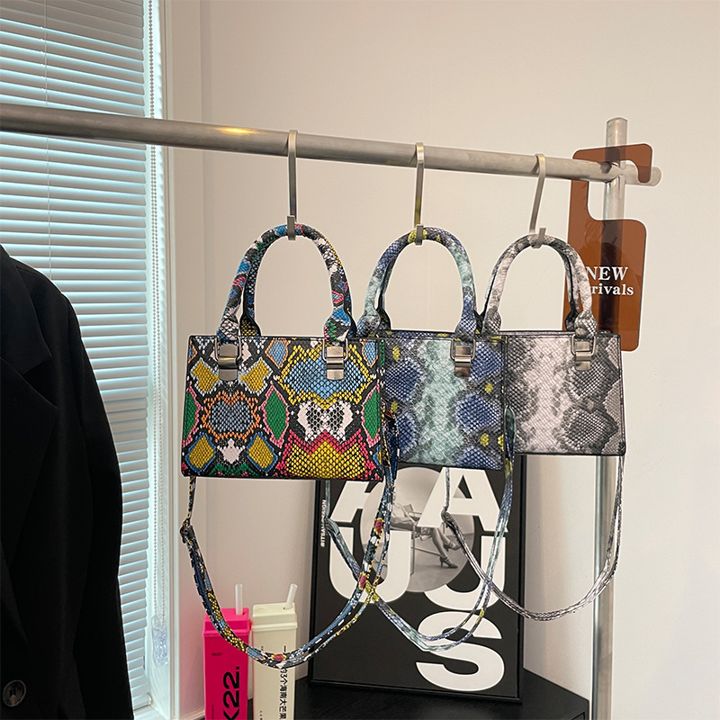 Niche Design Crossbody Casual Crocodile-print Small Square Handbag - Image 2