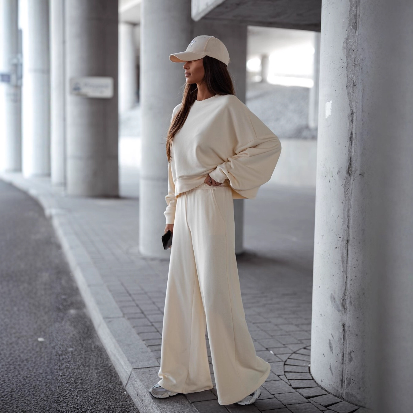 Solid Color Pullover Sweatshirt Pants Women's Suit - Image 2