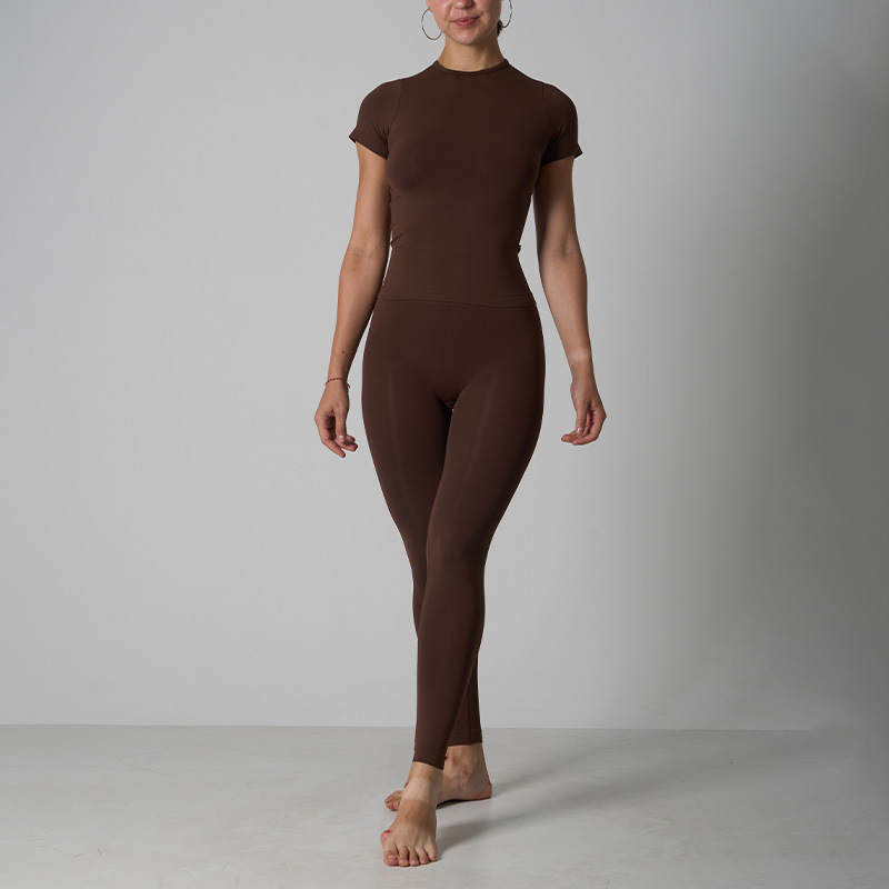 Soft Skin-friendly Seamless Short-sleeved Trousers Running Sports Suit - Image 2