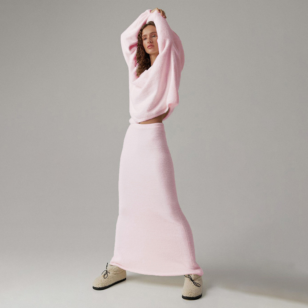 Simple Knitting V-neck Sweater Skirt Suit - Image 3