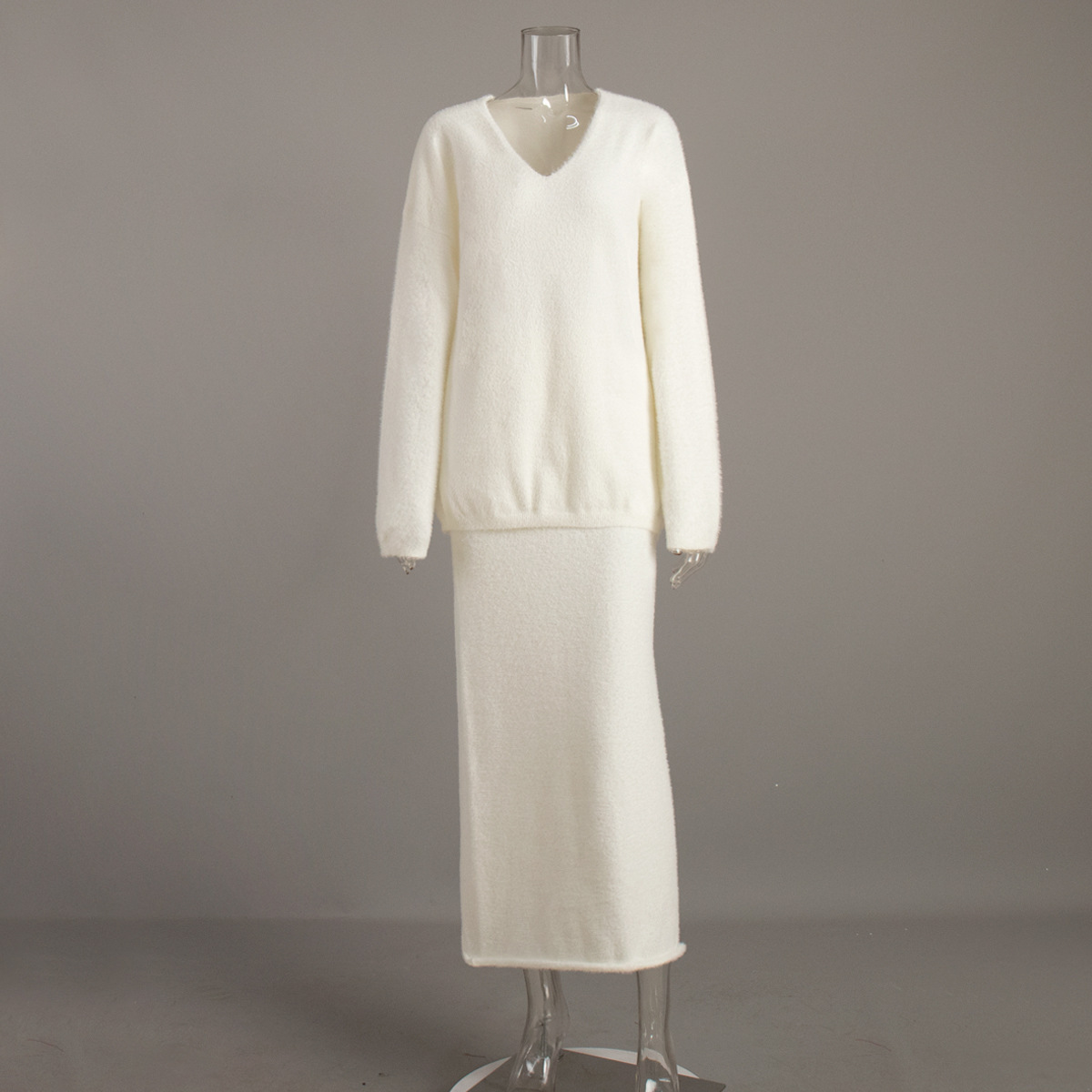 Simple Knitting V-neck Sweater Skirt Suit - Image 6