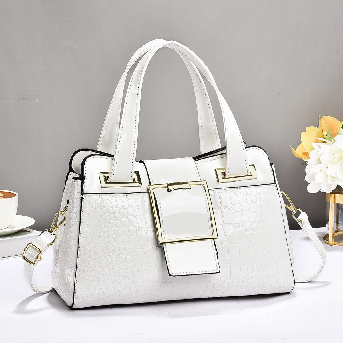 Generous One-shoulder Crossbody Fashion Portable Bag - Image 5