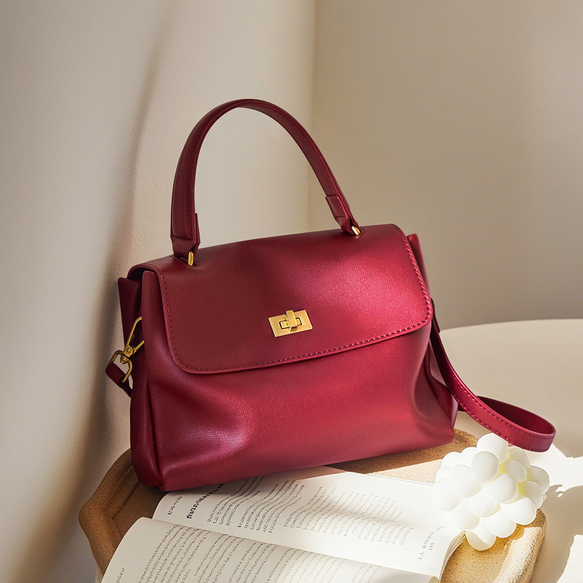 Cowhide Single Shoulder Large Capacity Leather Women's Bag - Image 9