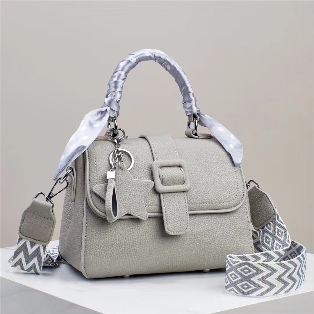 Solid Color Spring And Summer Handbag - Image 4