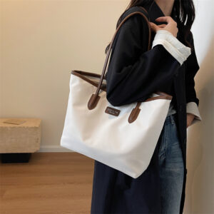 Large Capacity Women's Bag Versatile Commuter Shoulder Bag Waterproof