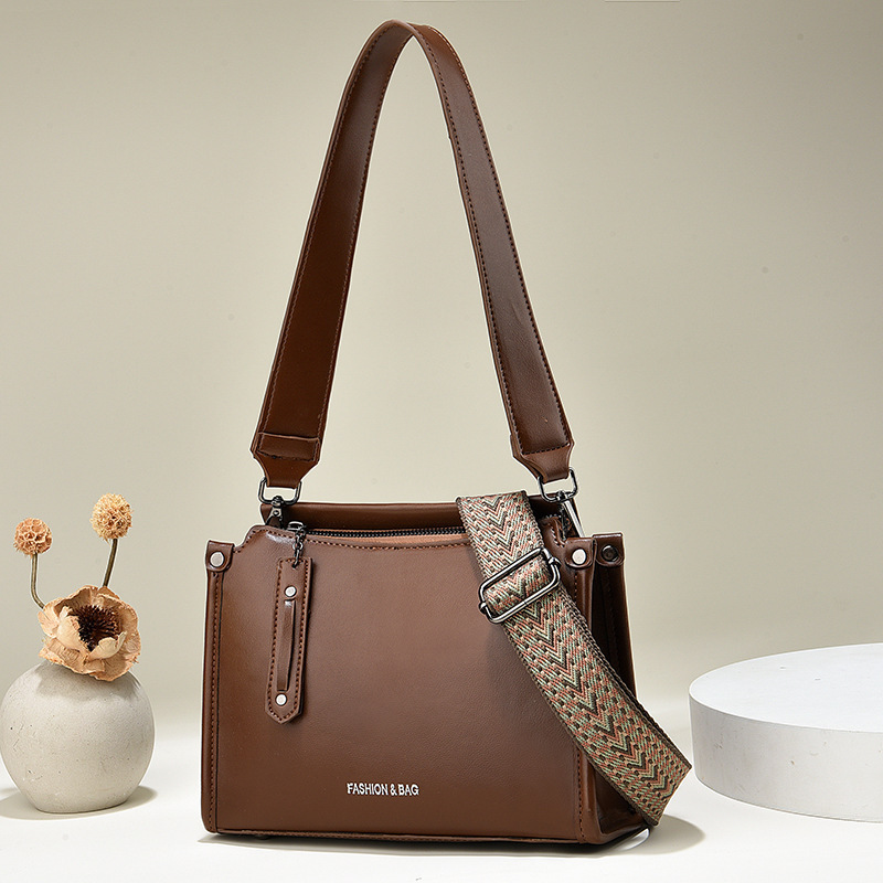 Women's Small Square Bag Bucket Bag Fashionable Western-style Crossbody Shoulder Bag - Image 5