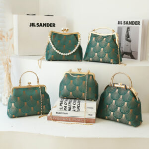 New Vintage-style Tote And Shoulder Bag With Large Capacity