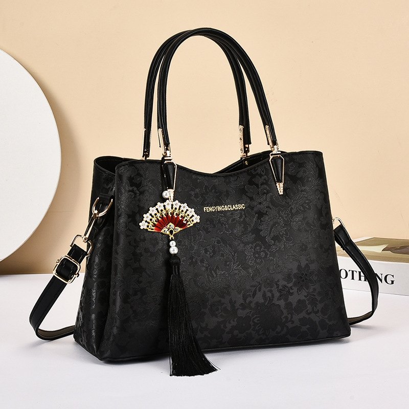 Large-Capacity Gift For Commuting Moms - Image 3