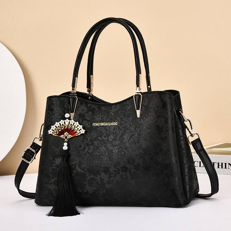 Large-Capacity Gift For Commuting Moms - Image 8