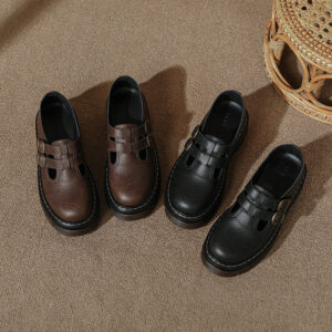 College-style Carved Brogue Shoes