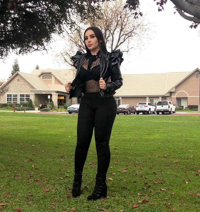 Leather Casual Women's Ruffled Leather Jacket - Image 5