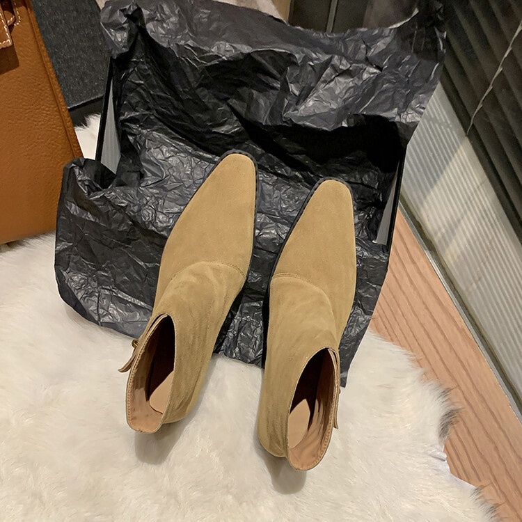 Retro Reversible Cowhide Metal Buckle Short Chunky Heel Boots - Image 3