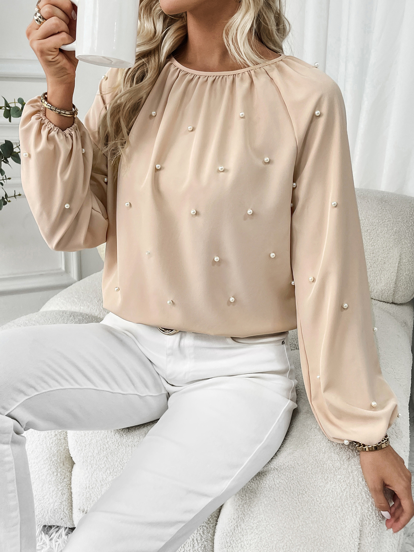 European And American Women's Round-neck Beaded Lantern Sleeve Shirt - Image 6