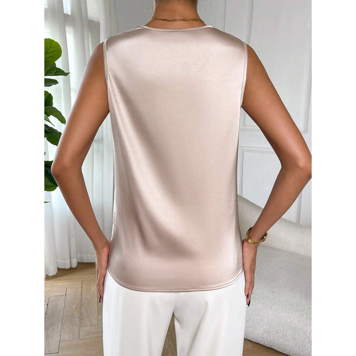 Sleeveless Satin-like Silk Blouse For Spring And Summer - Image 4